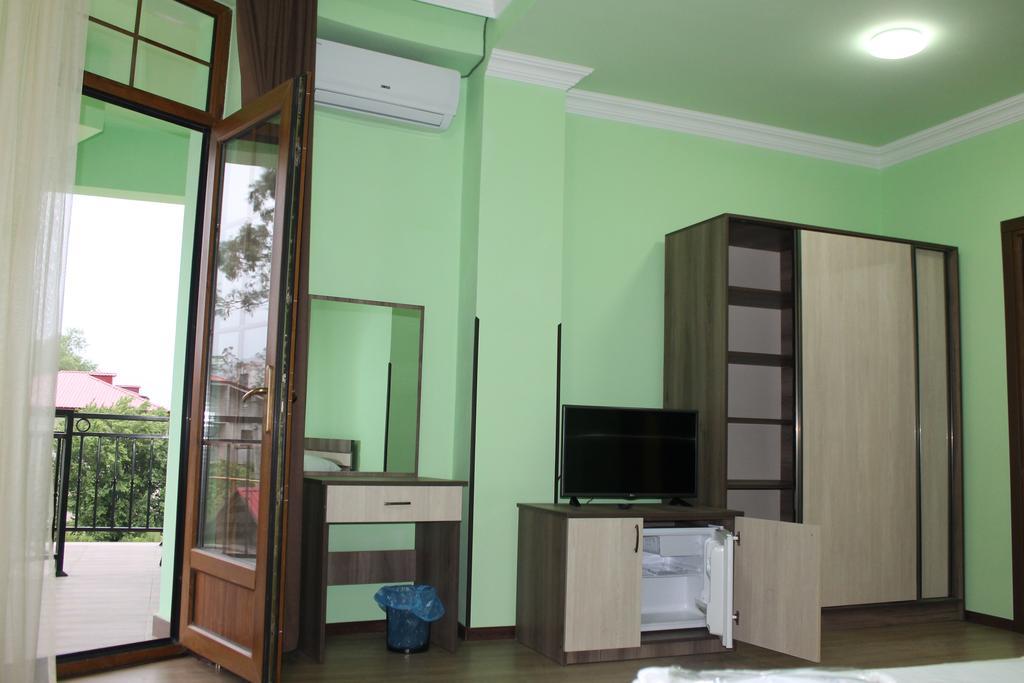 Villa Qero Batumi Exterior foto