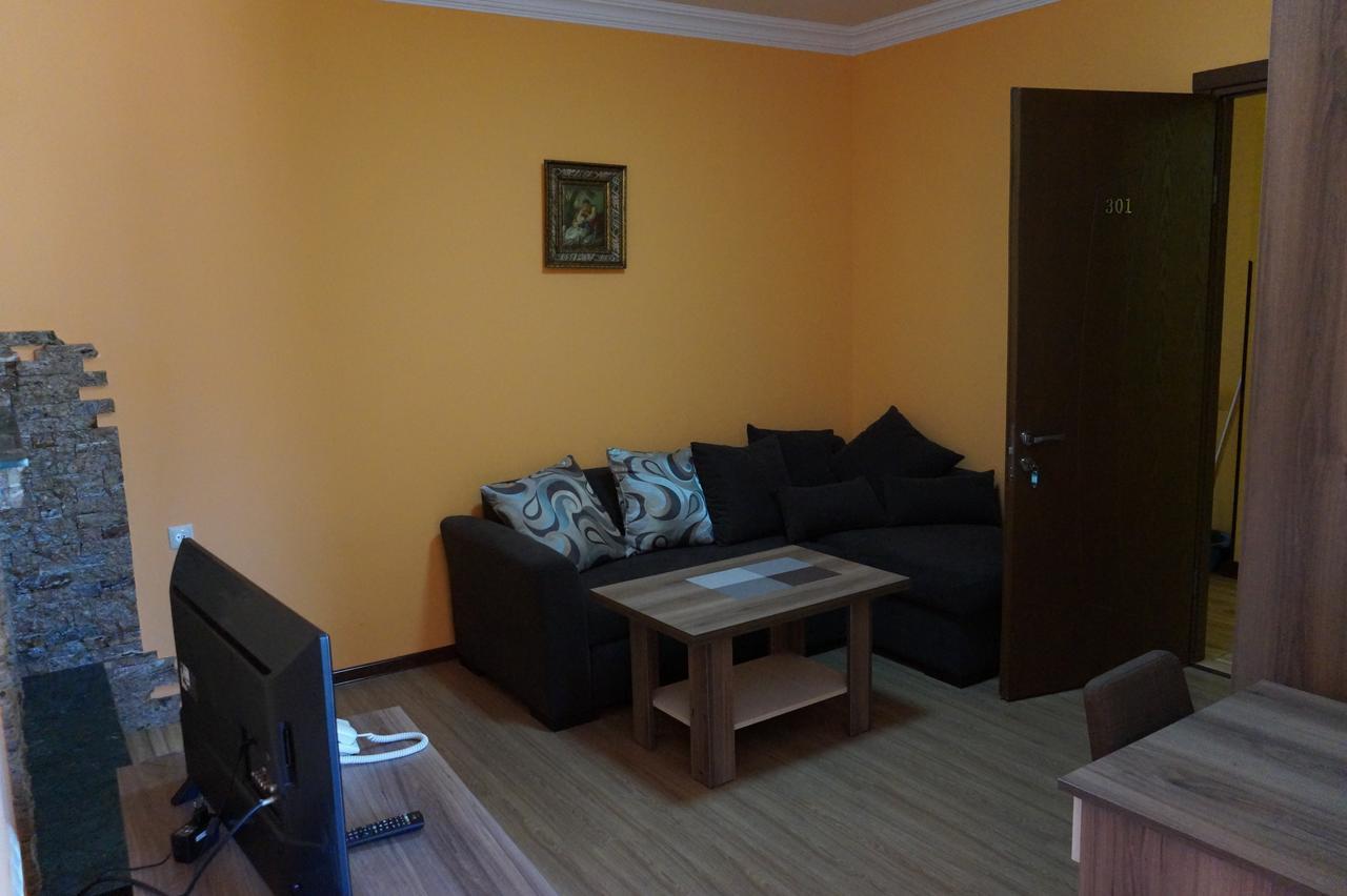 Villa Qero Batumi Exterior foto