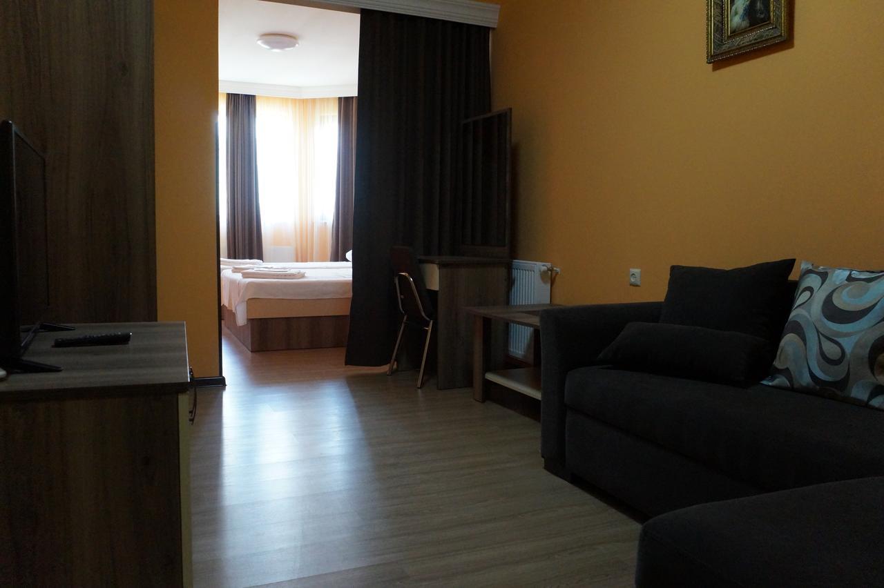Villa Qero Batumi Exterior foto